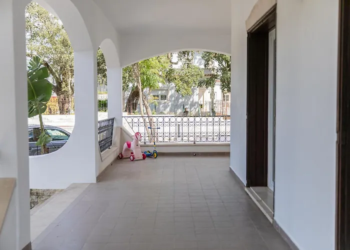 Portuguese Luxury فيلة *