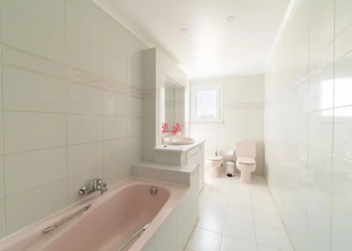 فيلة Portuguese Luxury *