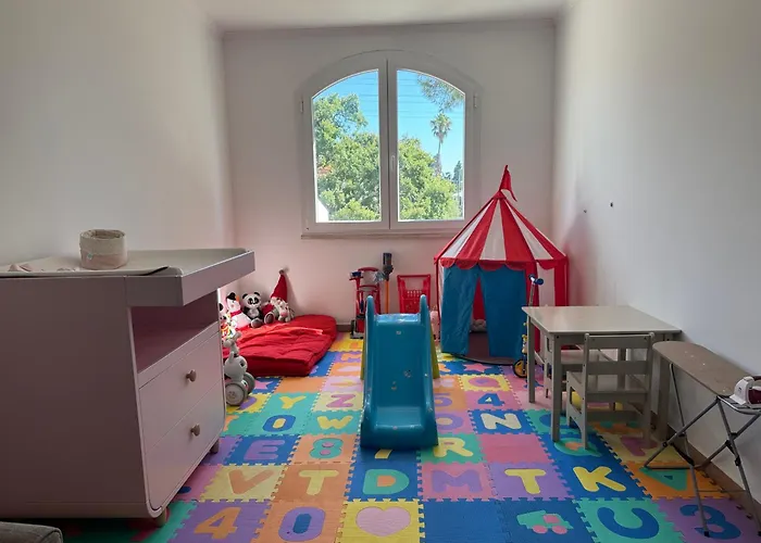 Portuguese Luxury فيلة