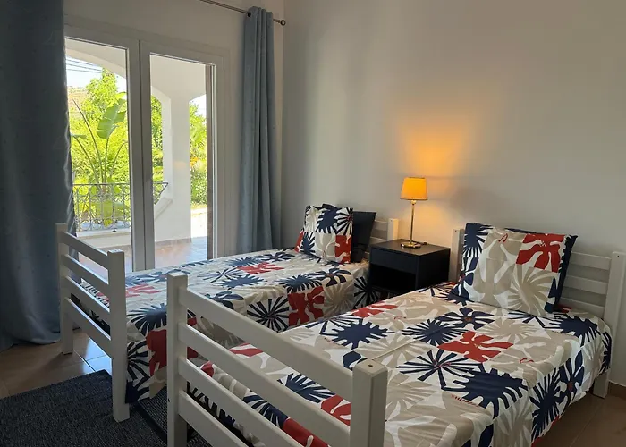 فيلة Portuguese Luxury *